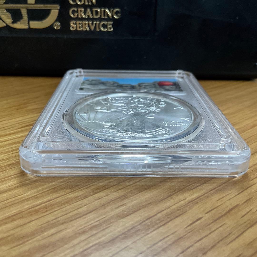 【新品】イーグル銀貨 ラシュモア山 トランプ大統領 2020 PCGS MS70