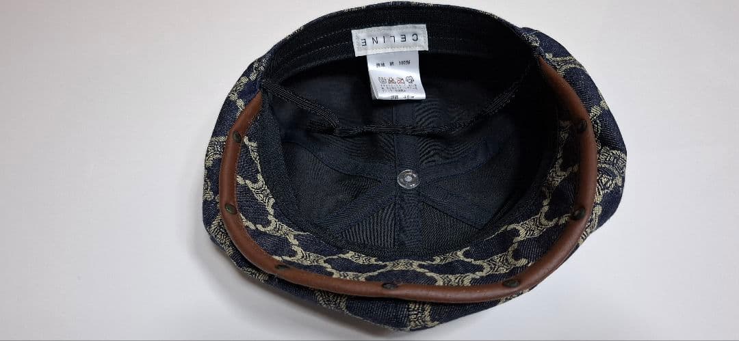CELINEのポシェットと帽子