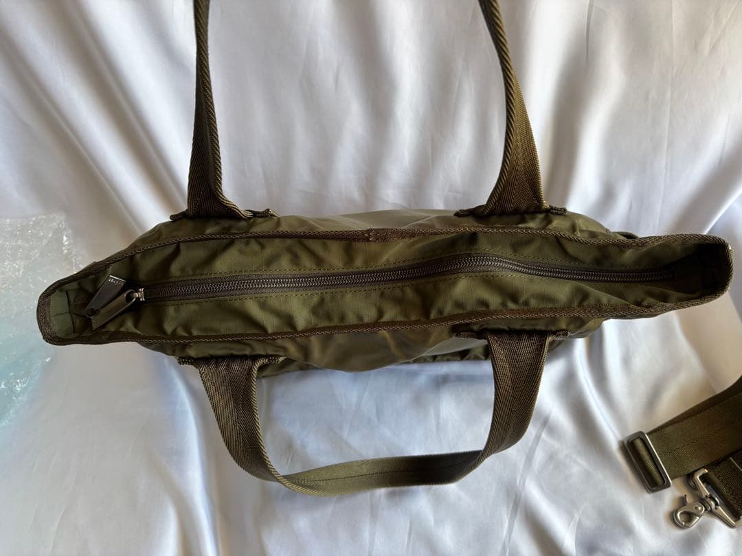 吉田カバン　PORTER　ポーター　フレーム　トートバッグ オリーブ色 2way