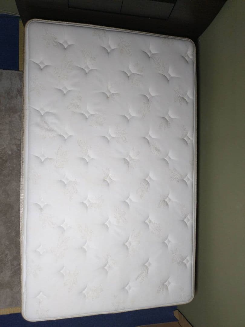 シモンズ　セミダブル マットレス　ゴールデンバリュー ピロートップ