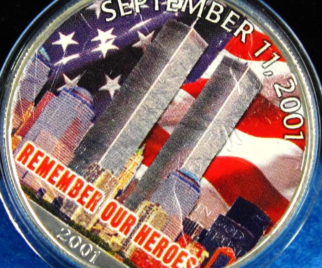 ０１年　カラー　アメリカンシルバーイーグル　１オンス１ドル銀貨　ＷＴＣリメンバー