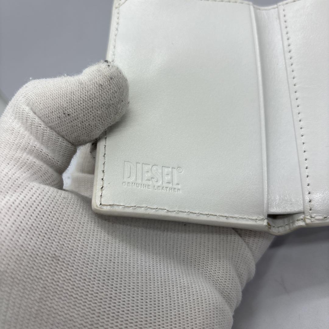 DIESEL　ディーゼル　三つ折り財布　デカロゴ　ホワイト