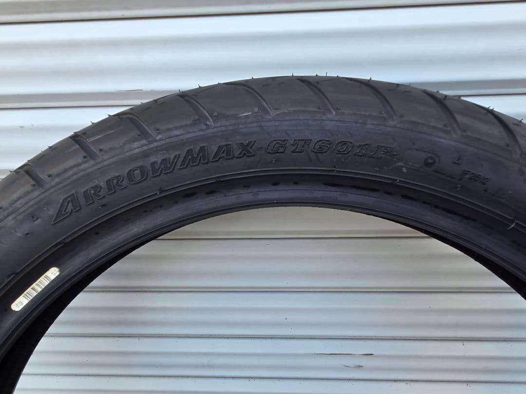 新品　DUNLOP GT601 チューブレスタイヤ 100/90-19