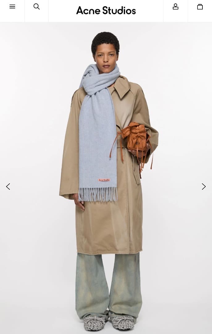 Acne Studios ライトブルー マフラー フリンジ付き