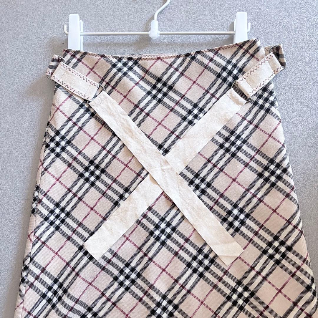 美品【BURBERRY LONDON】 ブルーレーベル スカート ノバチェック