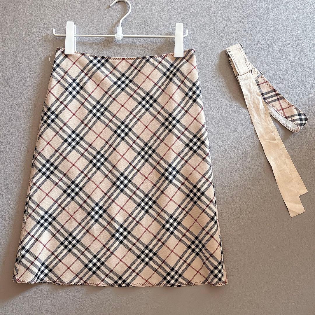 美品【BURBERRY LONDON】 ブルーレーベル スカート ノバチェック
