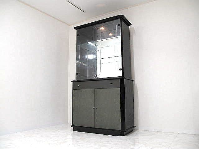 美品　イタリア CAMEL 照明付きキュリオケース 　　飾り棚　リビングボード