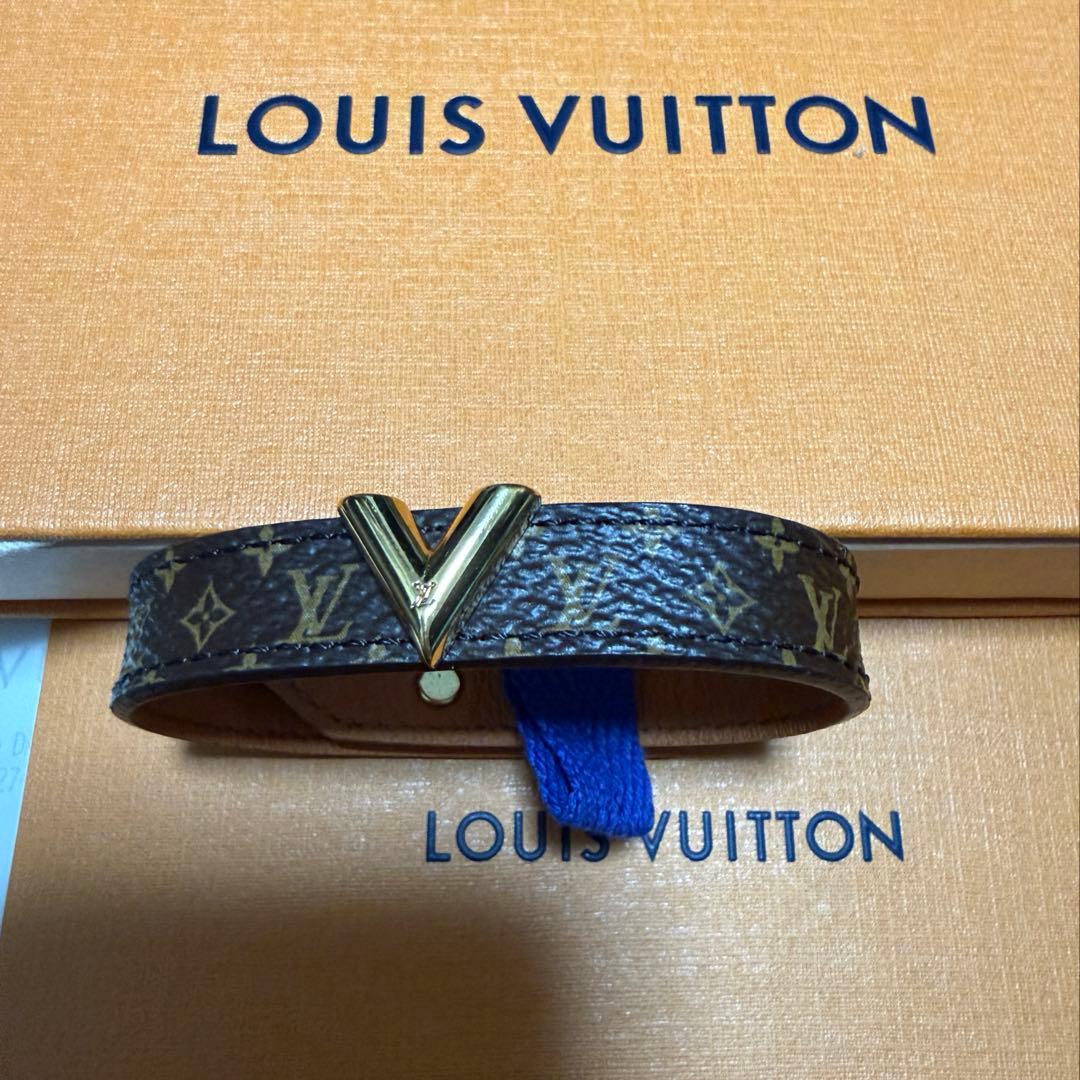 ルイ・ヴィトン M6042F モノグラム カーフレザーブレスレットエセンシャルV