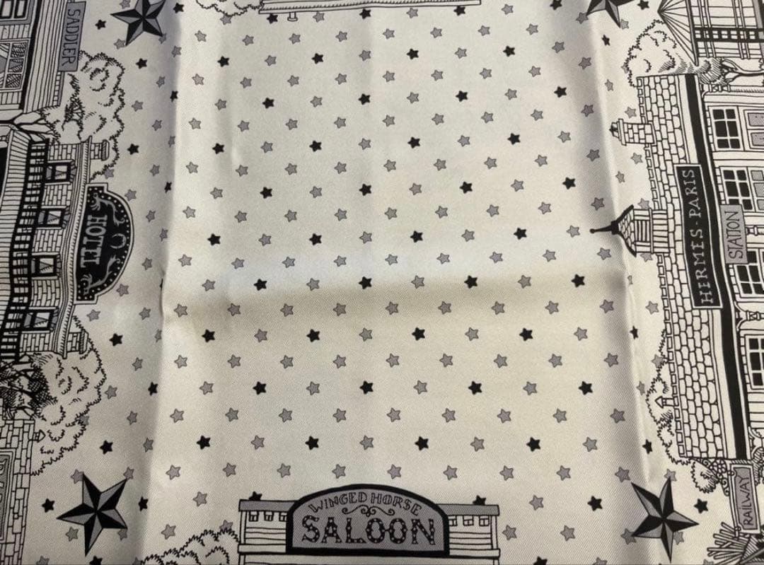 エルメス　スカーフカレ55 バンダナ柄　パリステーション