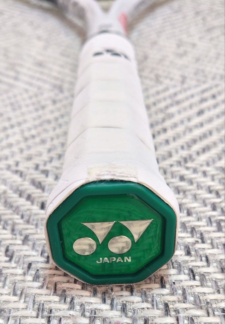 YONEX　VOLTRAGE7VS