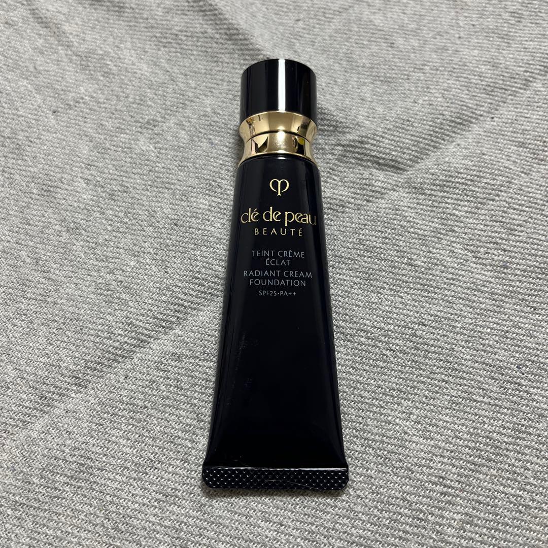 クレドポー　タンクレームエクラn オークル10