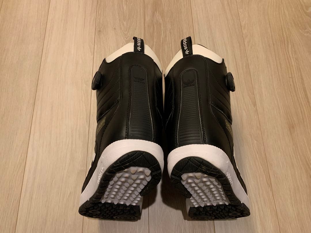 【値下げ】adidas スノーボードブーツ BOAシステム ブラック/ホワイト