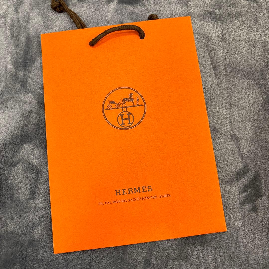 HERMES「Eau de rhubarbe éclatante」プレゼント仕様