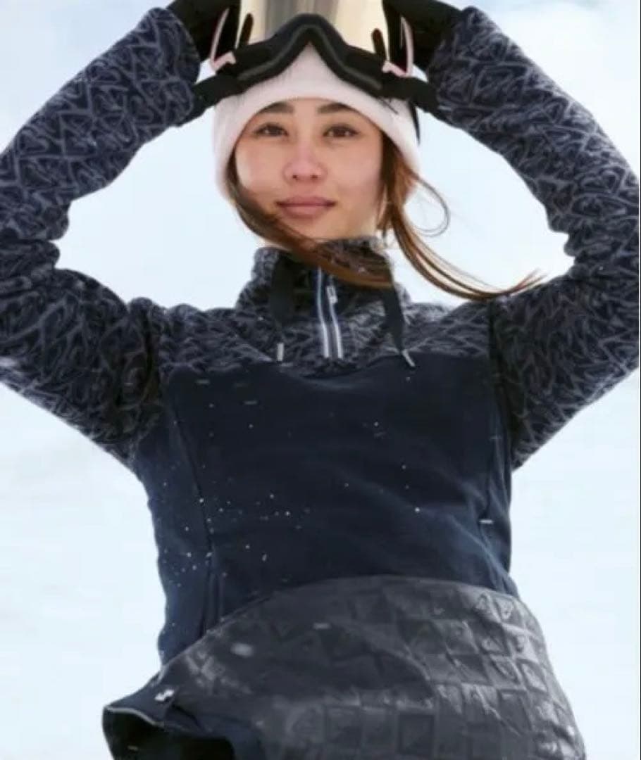 ROXYスノー ベースレイヤー ハーフジップトップス