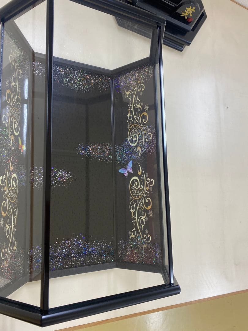 羽子板　六角ガラスケース１０号・本真珠・サイズ間口約３０×奥行約２０×高約４６㎝