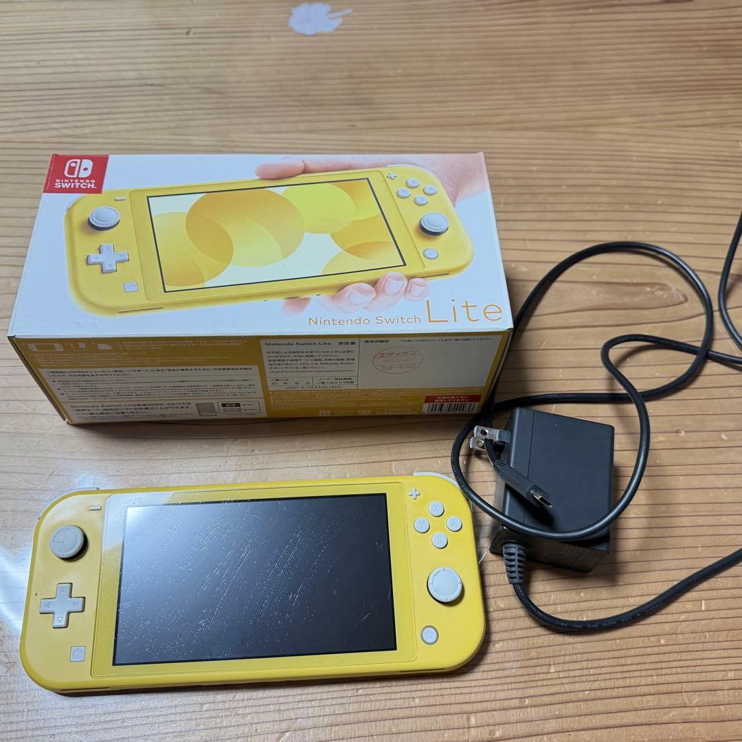 Nintendo Switch Lite イエロー 本体 箱、電源付き