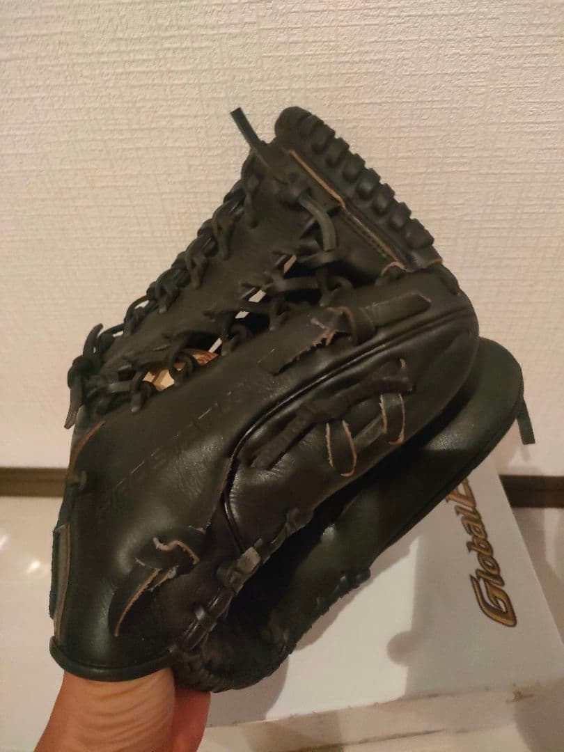 硬式用グローブ