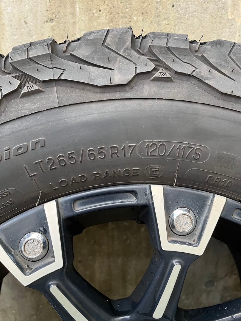 マーテルギア モンスター 17インチ　 BFGoodrichタイヤホイールセット