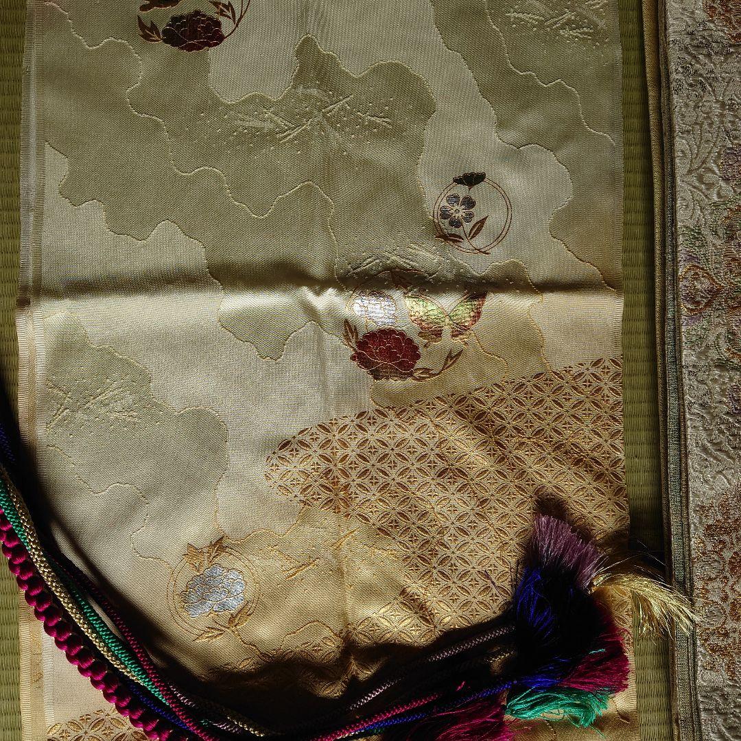 e*o様 値下げしました。振袖 紫色 花柄、衿芯付き長襦袢、高級帯と帯締め、帯揚