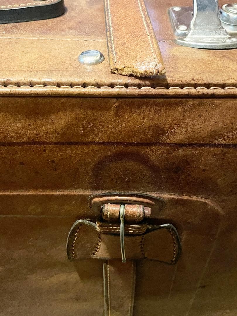 クラシックブラウンレザー風？旅行かばん