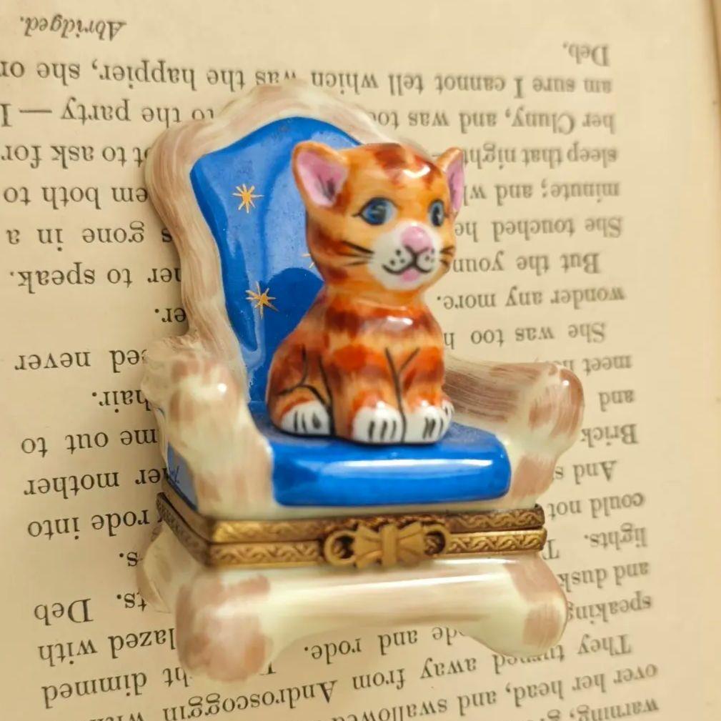 リモージュボックス　椅子と猫ちゃん　フランス製　トリンケットボックス