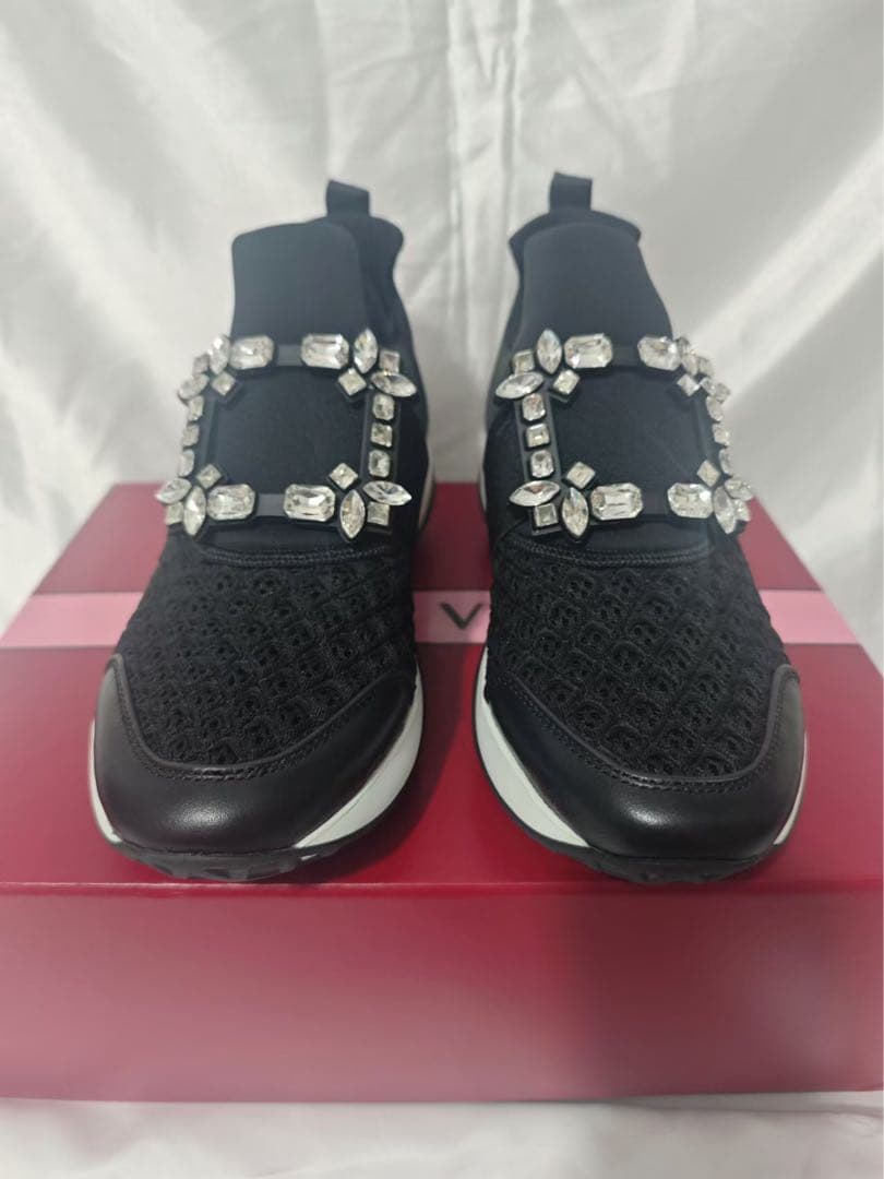 美品ロジェヴィヴィエ　ヴィヴ ラン　ストラスバックル 39