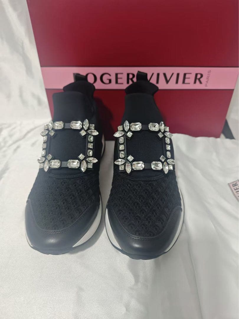 美品ロジェヴィヴィエ　ヴィヴ ラン　ストラスバックル 39