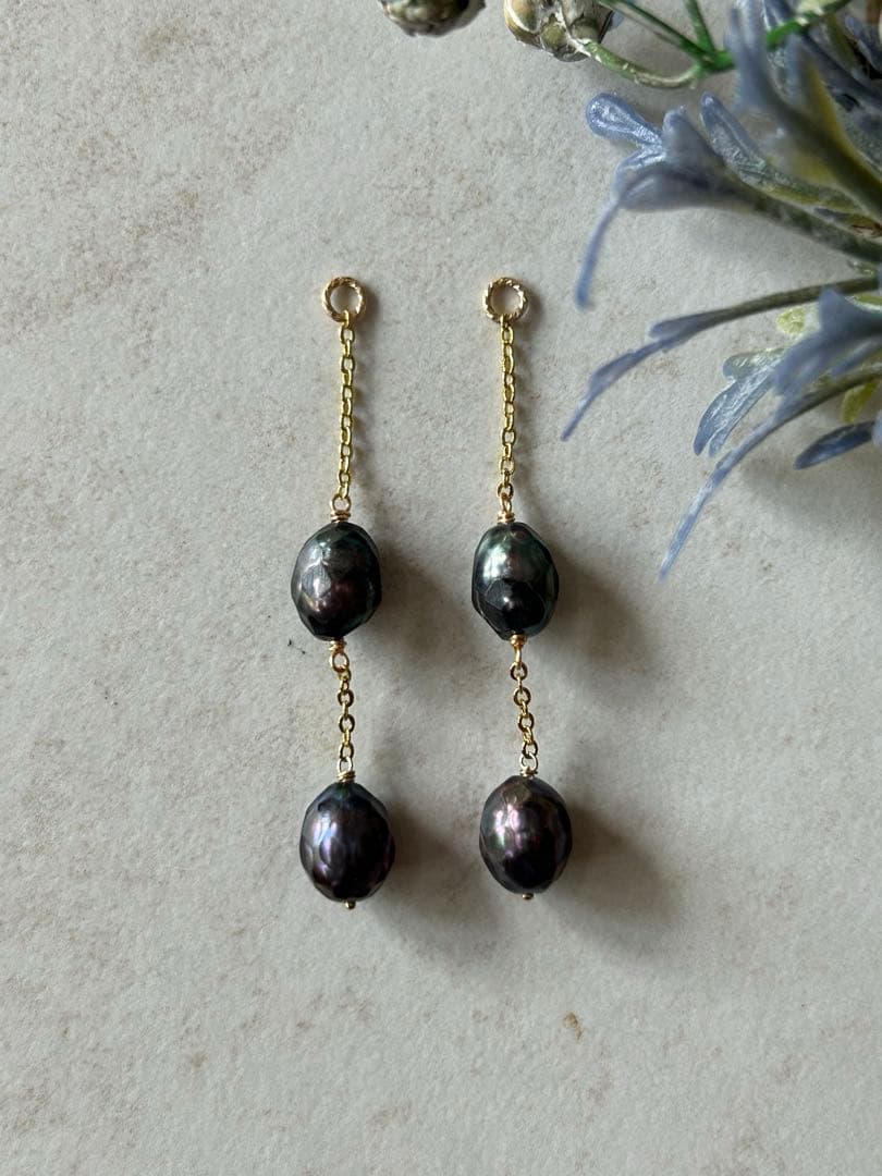 14KGF 淡水パール（ネイビー）の2連チャーム