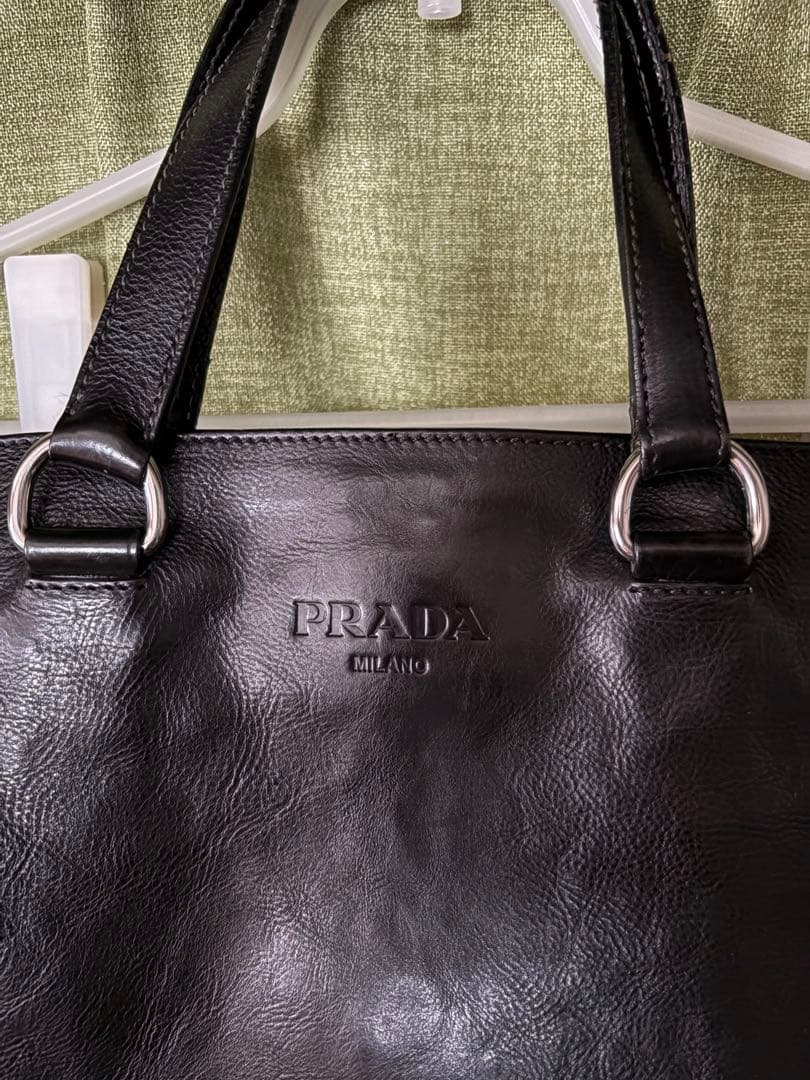 トモ0305　PRADA 黒レザートートバッグ