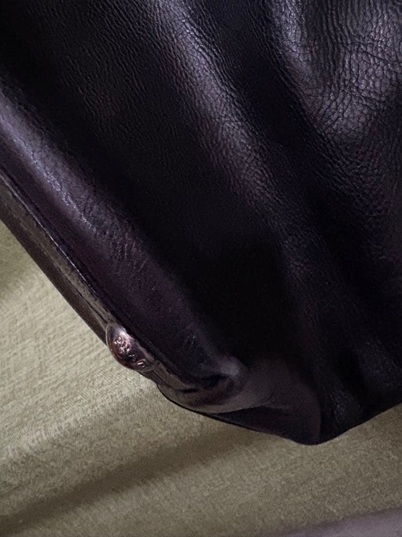 トモ0305　PRADA 黒レザートートバッグ