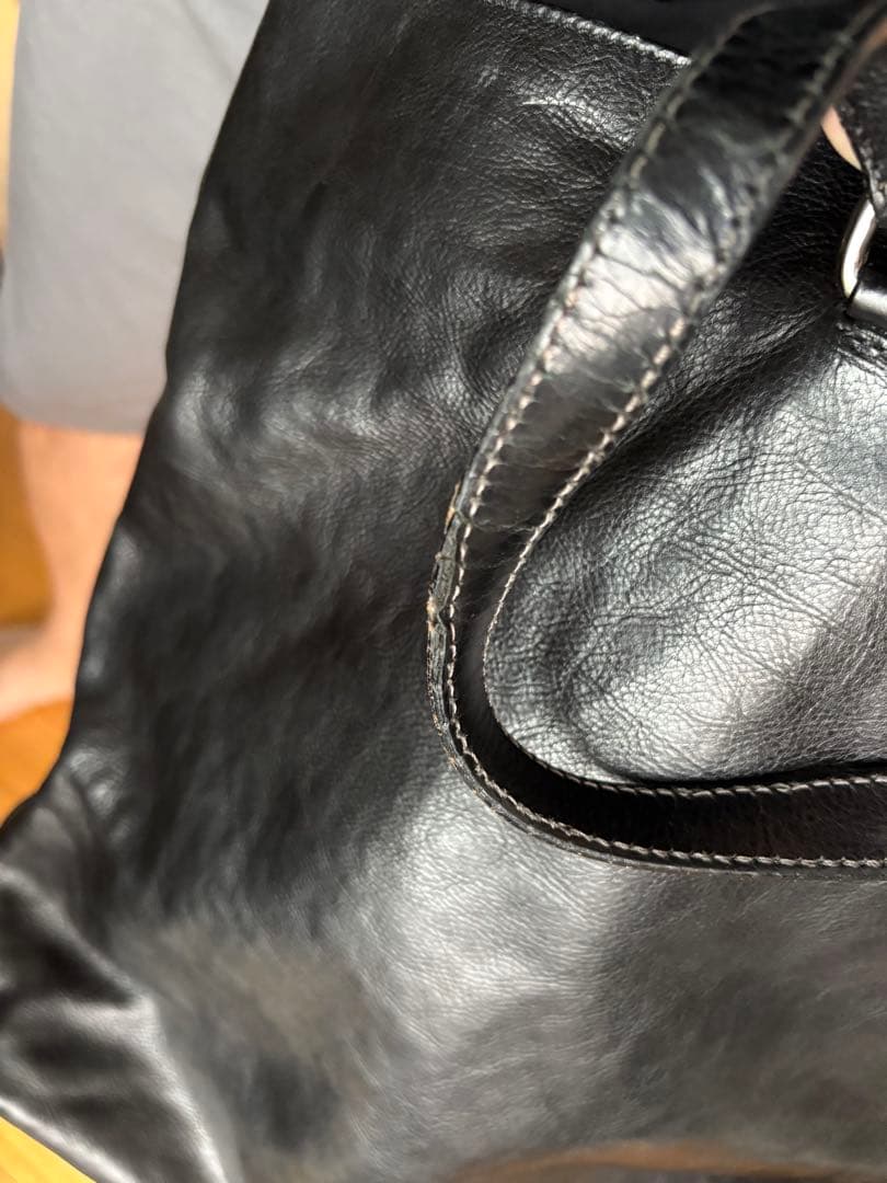 トモ0305　PRADA 黒レザートートバッグ