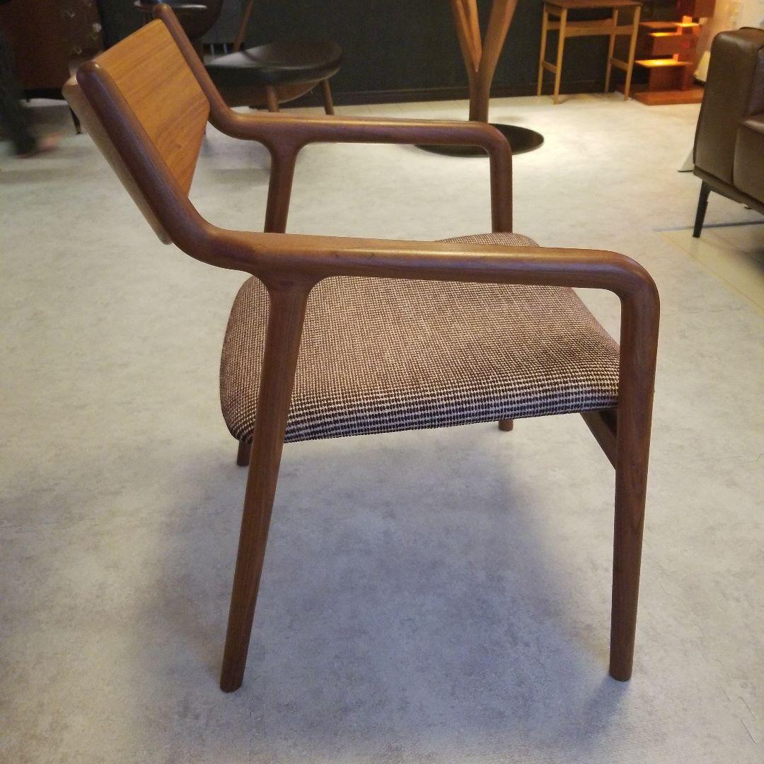 宮崎椅子　無垢ウォールナット　ぺぺラウンジチェア　オイル塗装