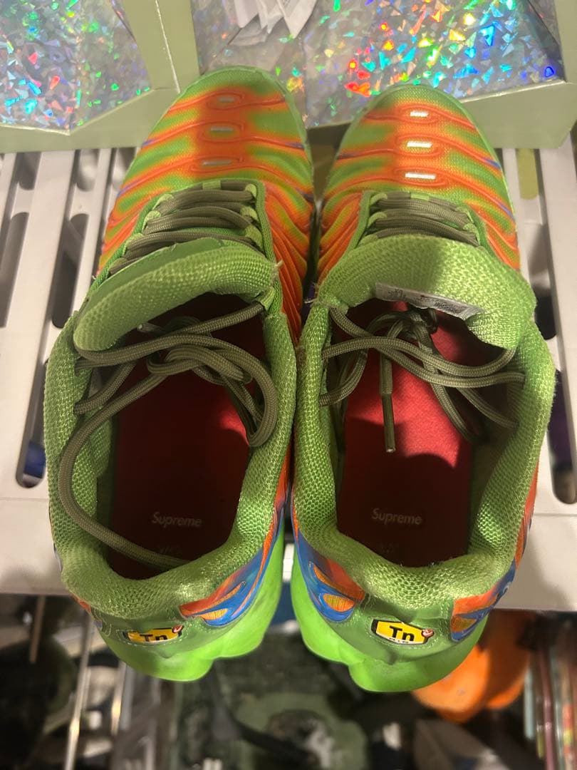 Supreme Air Max Plus オレンジ/グリーン