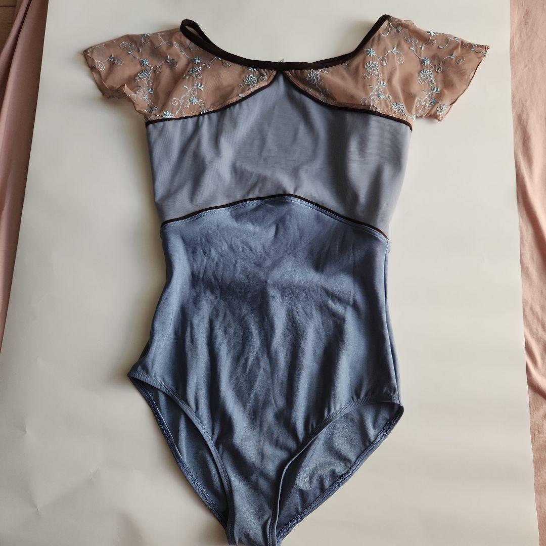 デラロミラノレオタードＬサイズ