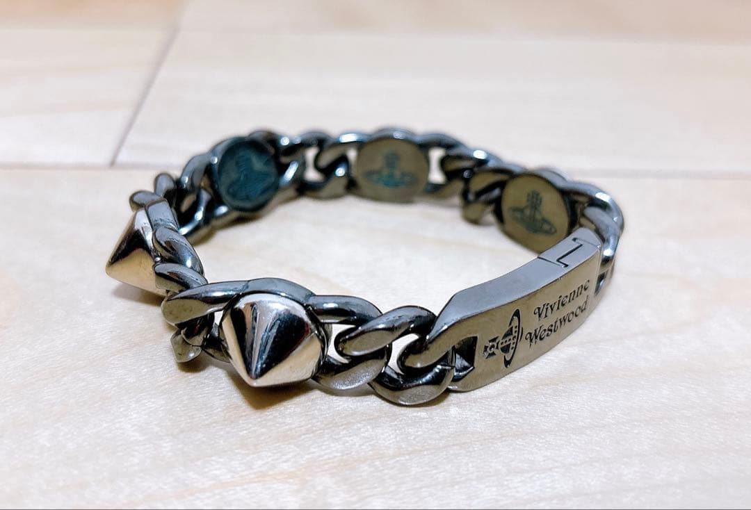 付属品有り◎送料込み/匿名配送◎Vivienne Westwood ブレスレット