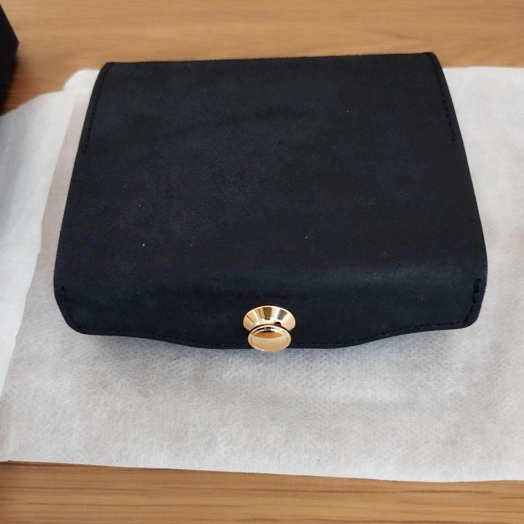 STUDIUM　スキットル　ブラック　コンパクト財布　カードが立つ箱型財布