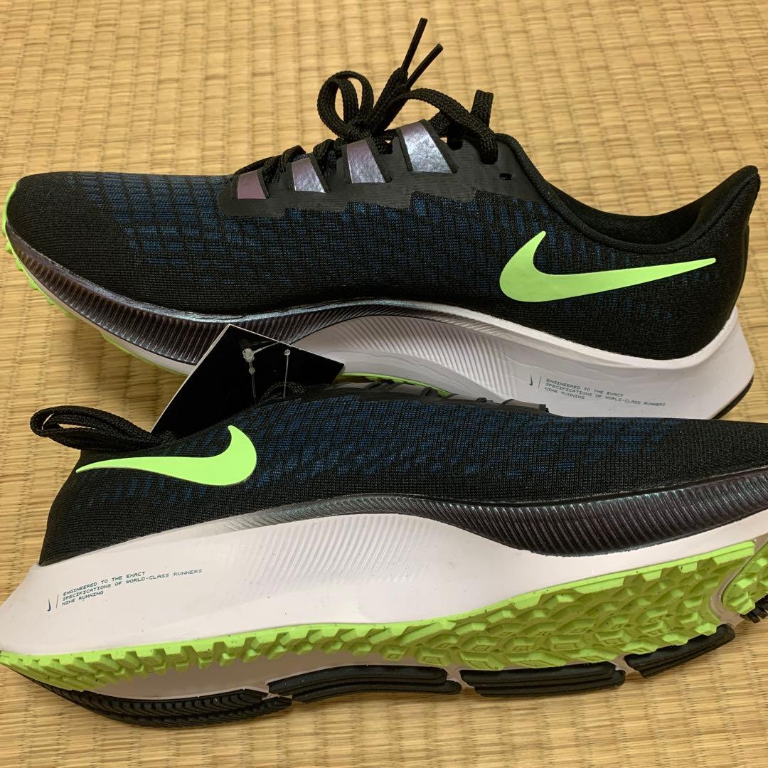 NIKE ランニング　エアズーム　ペガサス37