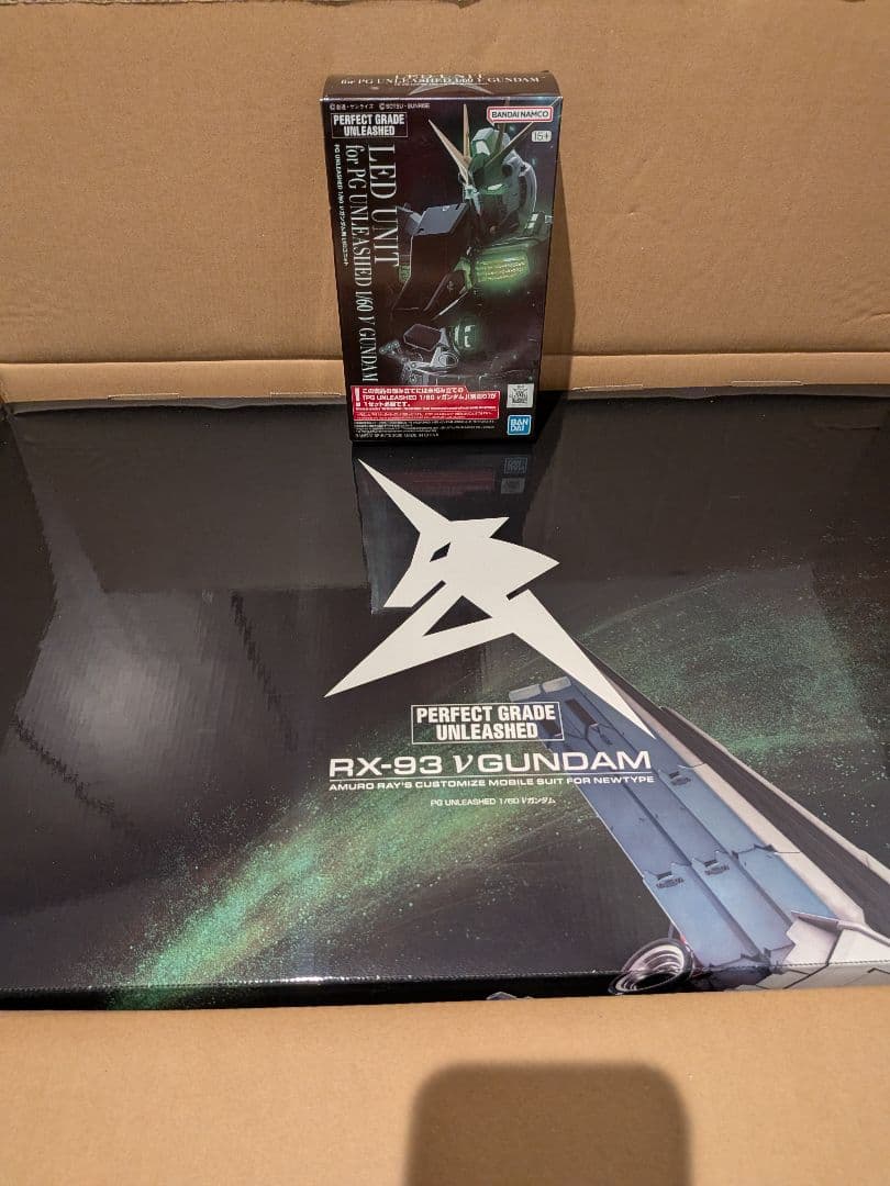 PG UNLEASHED 1/60 vガンダム+専用LEDユニット付き