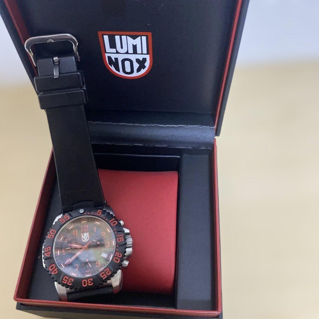 Luminox ダイバーズスタイル 時計 ブラック/レッド 3180