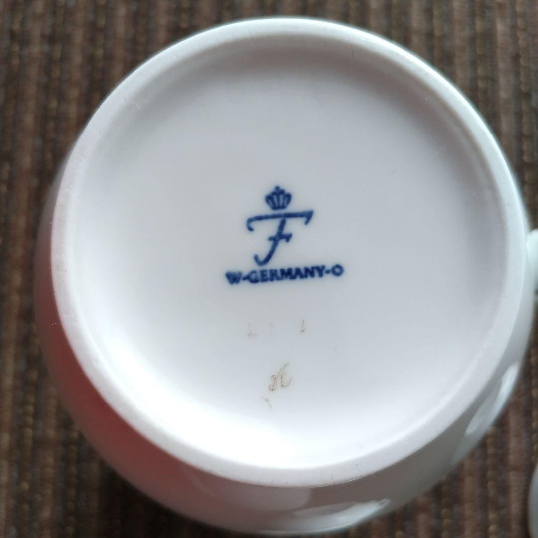 【美品】フュルステンベルク　バラ文様　ポット＆クリーマー＆シュガーポットセット