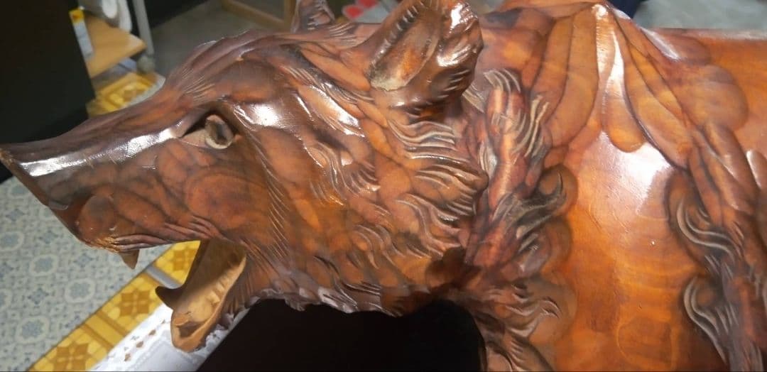 木彫りの熊 置物 　★美品　★一点物　bear wood carving