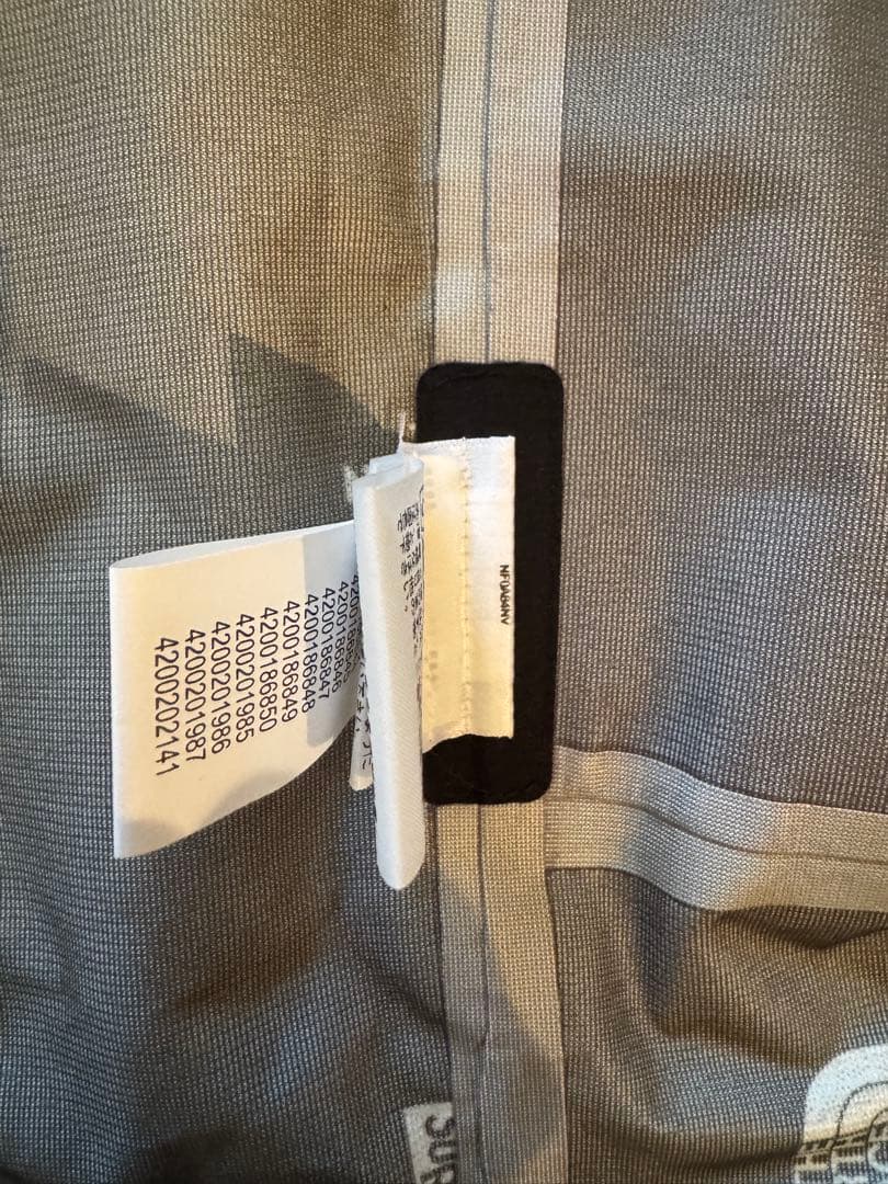 The North Face × Supreme マウンテンジャケット　新品