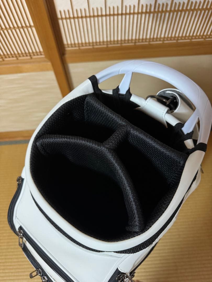 【新品・未使用】TaylorMade ホワイト キャディバッグ
