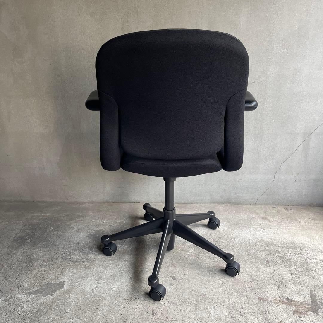 Herman Miller ハーマンミラー　エクア2 チェア　都内限定販売