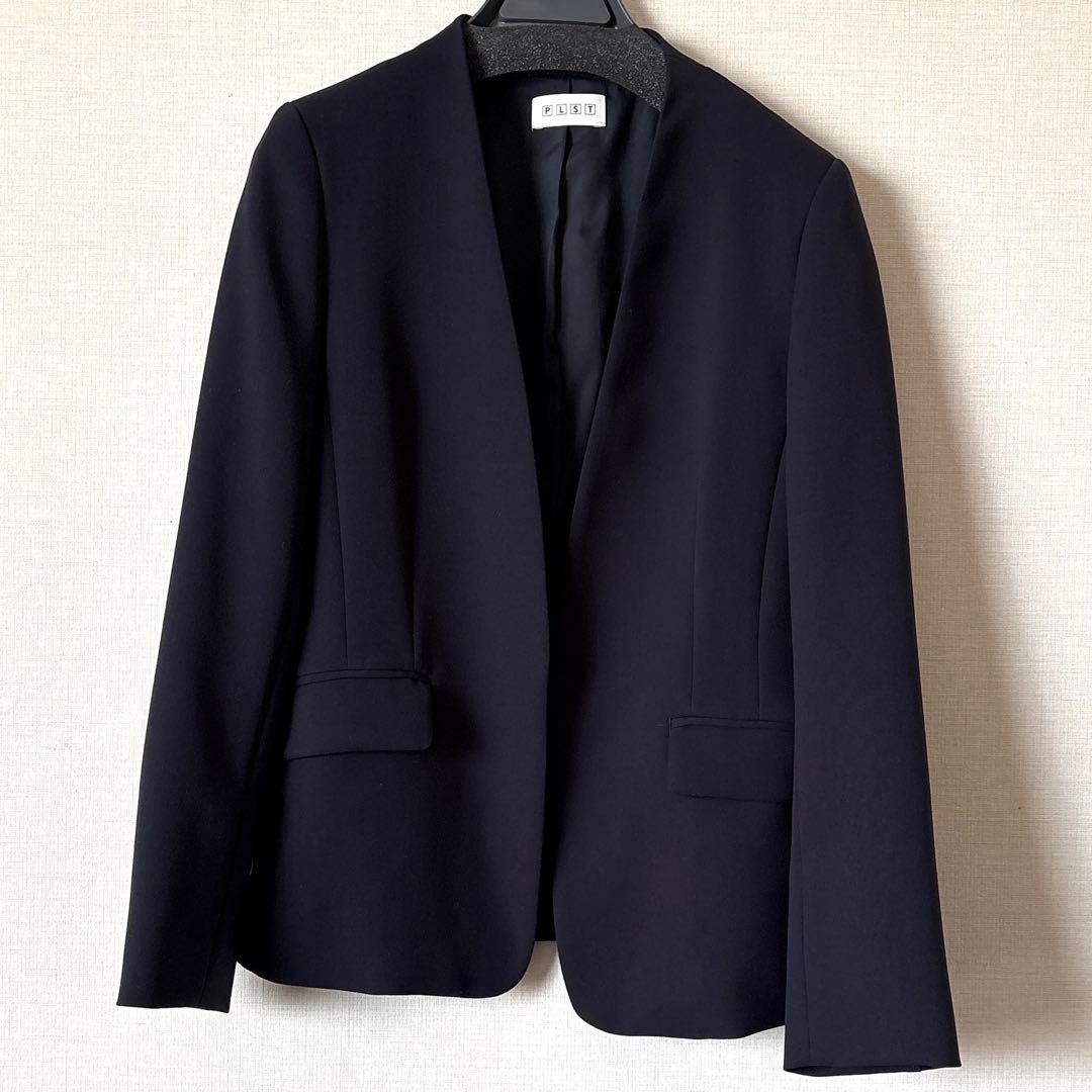 プラステ　PLST ジャケット・テーパードパンツ スーツ