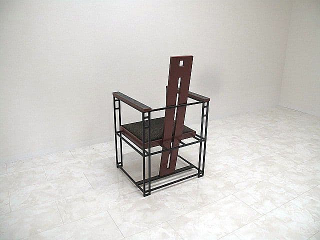 希少品　ポストモダン　アイアンフレームチェア/レッド　幾何学チェア/モダン