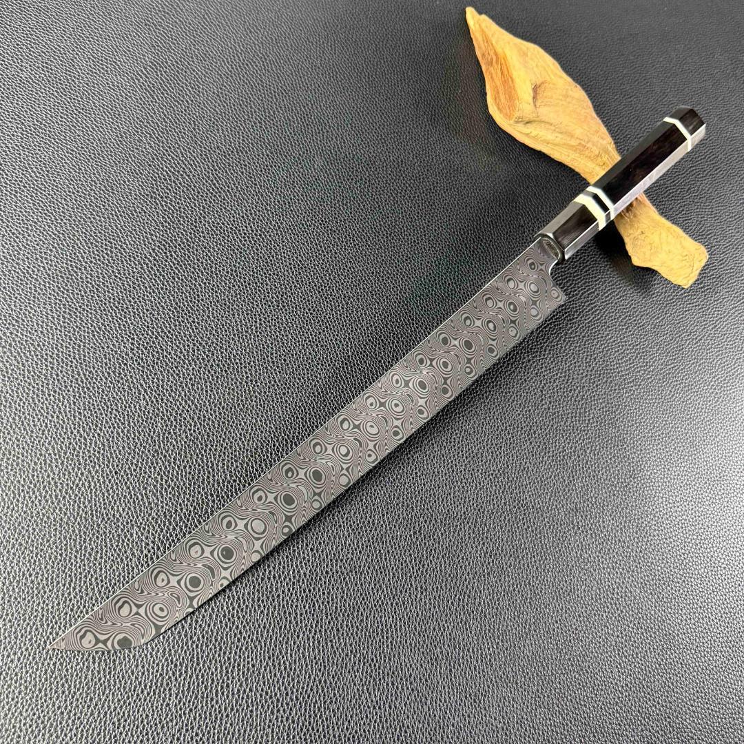 9727新品ダマスカス 先丸包丁 尺一 渦潮紋105層 黒檀黒水牛白三本巻八角柄