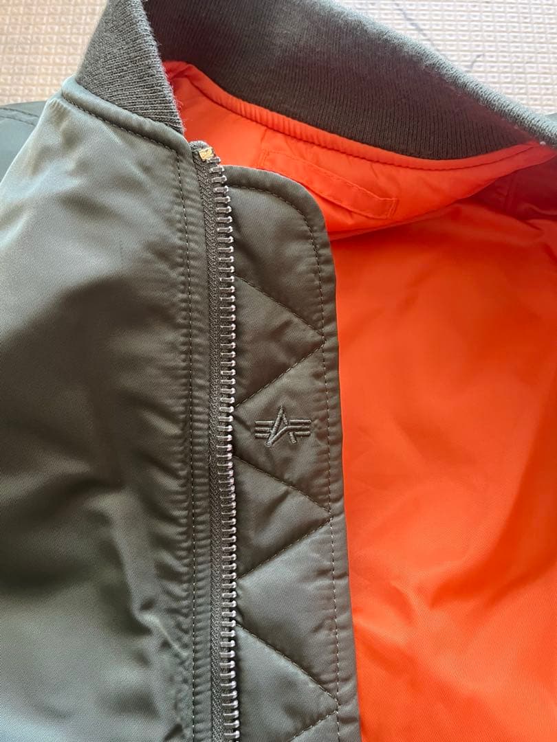 ALPHA INDUSTRIES　MA-1 フライトジャケット　MA1