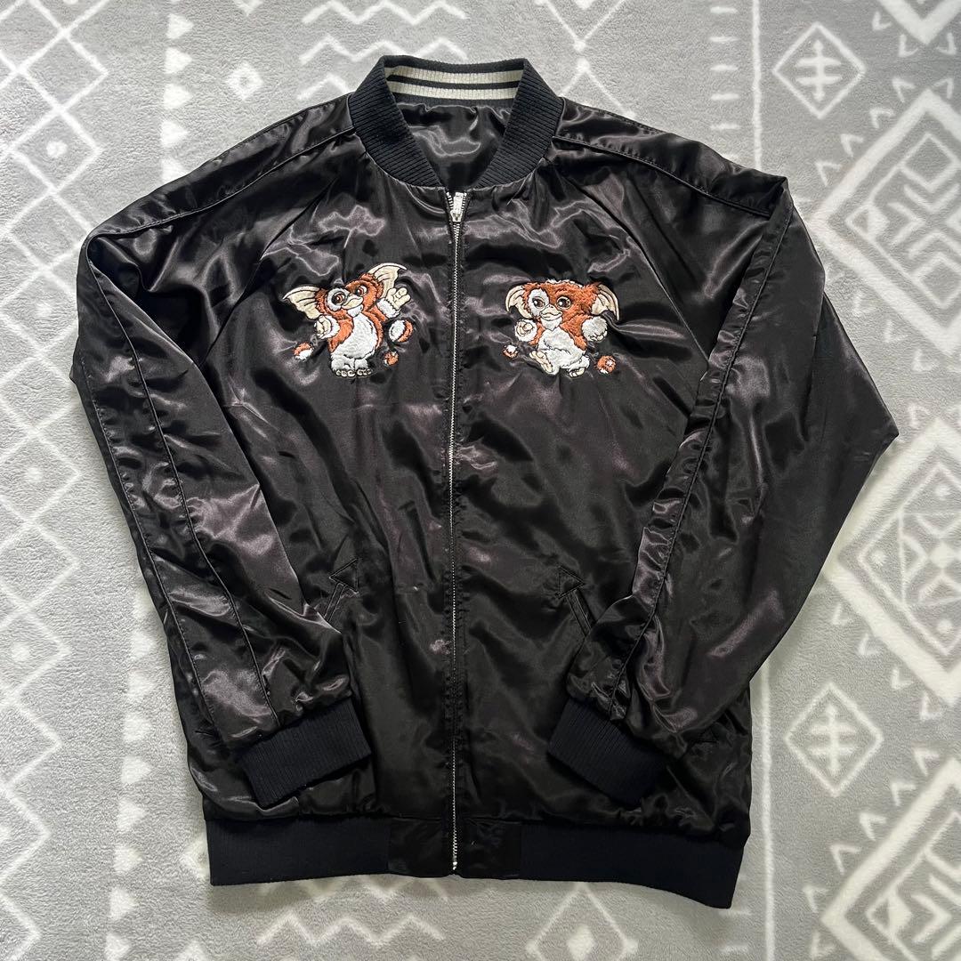 GREMLINS刺繍黒サテンジャケット