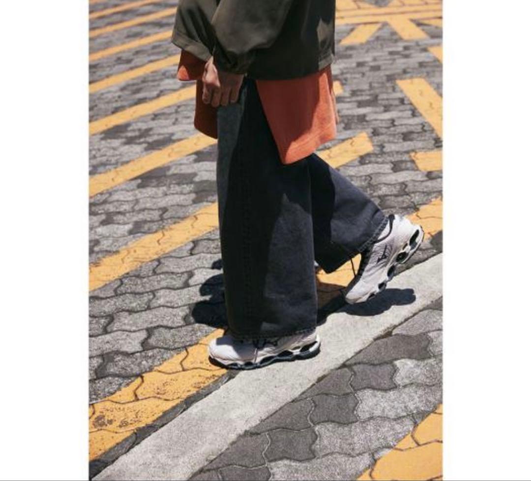 【美品】23.5cm MIZUNO WAVEPROPHECY LS LIGHT